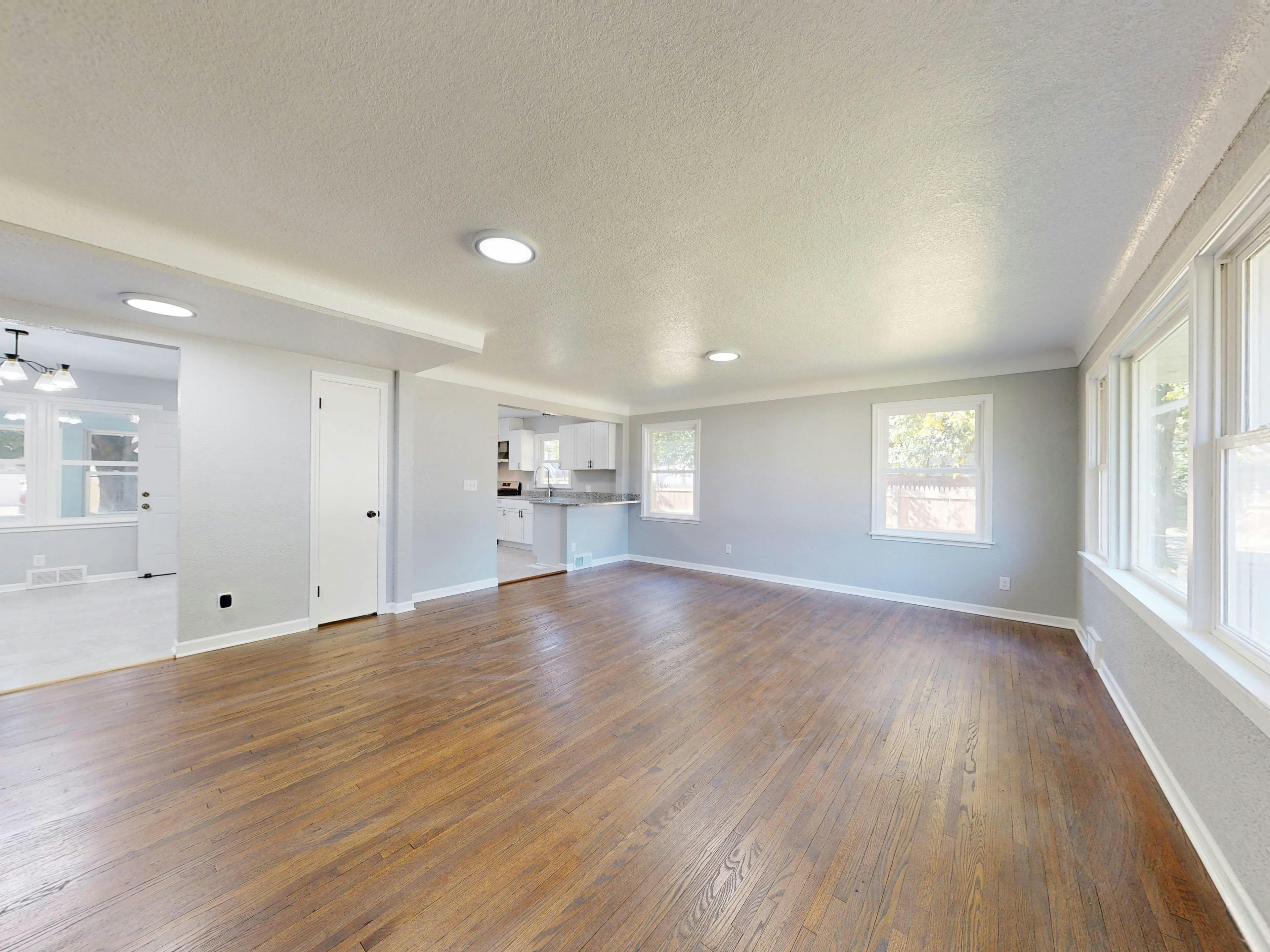 Affordable Single Room Self-Contained - photo 2